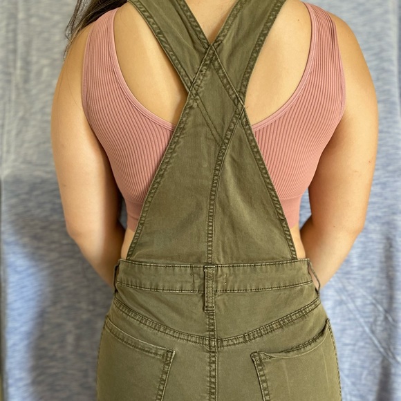 Garage Overall Shorts - Picture 2 of 3